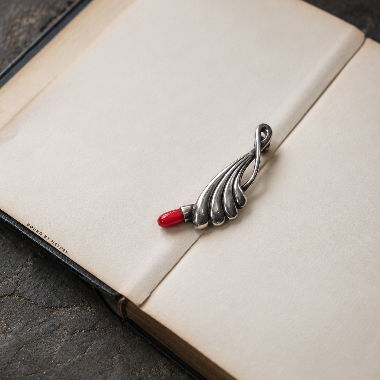 Plume & Coral